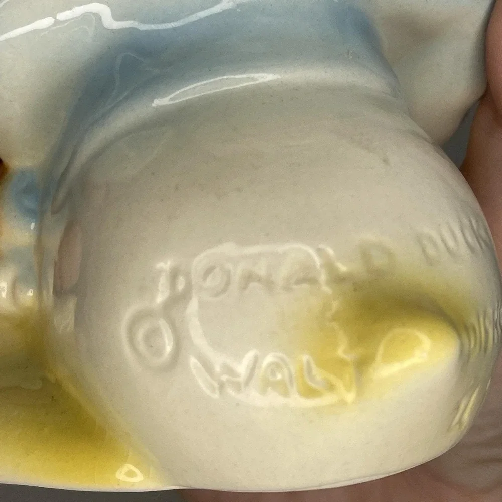 vtg 1940s 1950s Donald Duck ceramic Figurine Leeds China Disney fish
